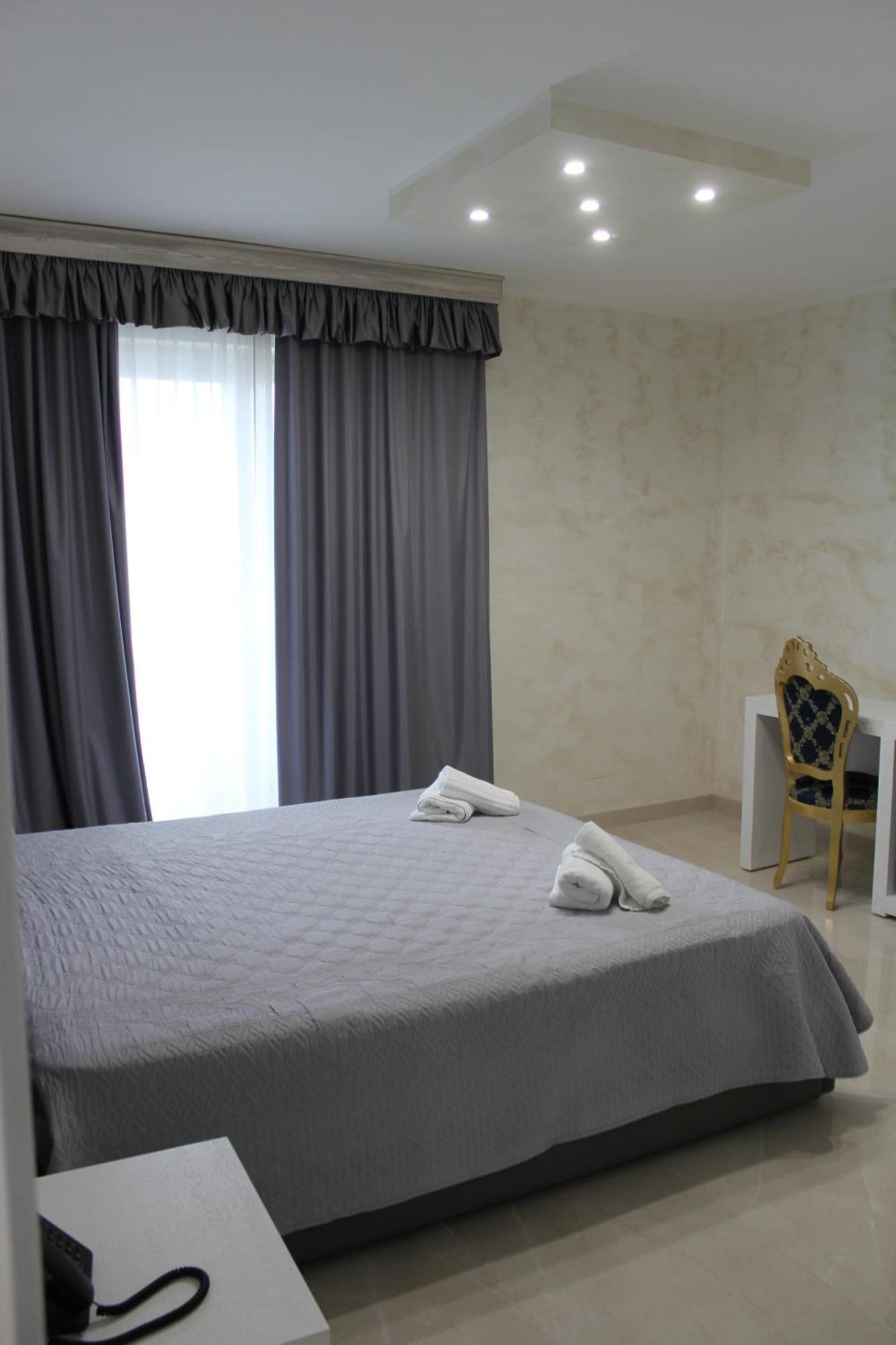 Hotel Presidente Porto Cesareo Exterior foto